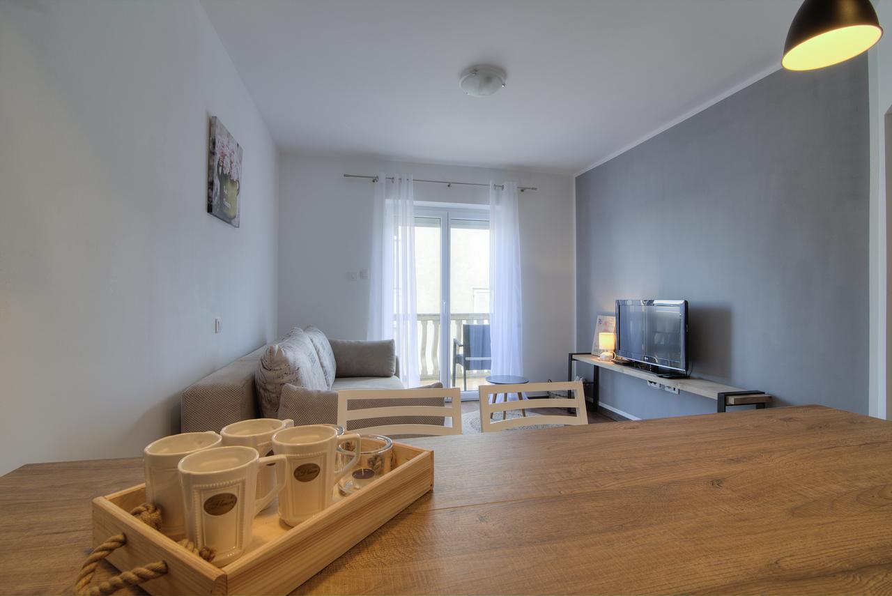 Apartments Lola เซนญ์ ภายนอก รูปภาพ