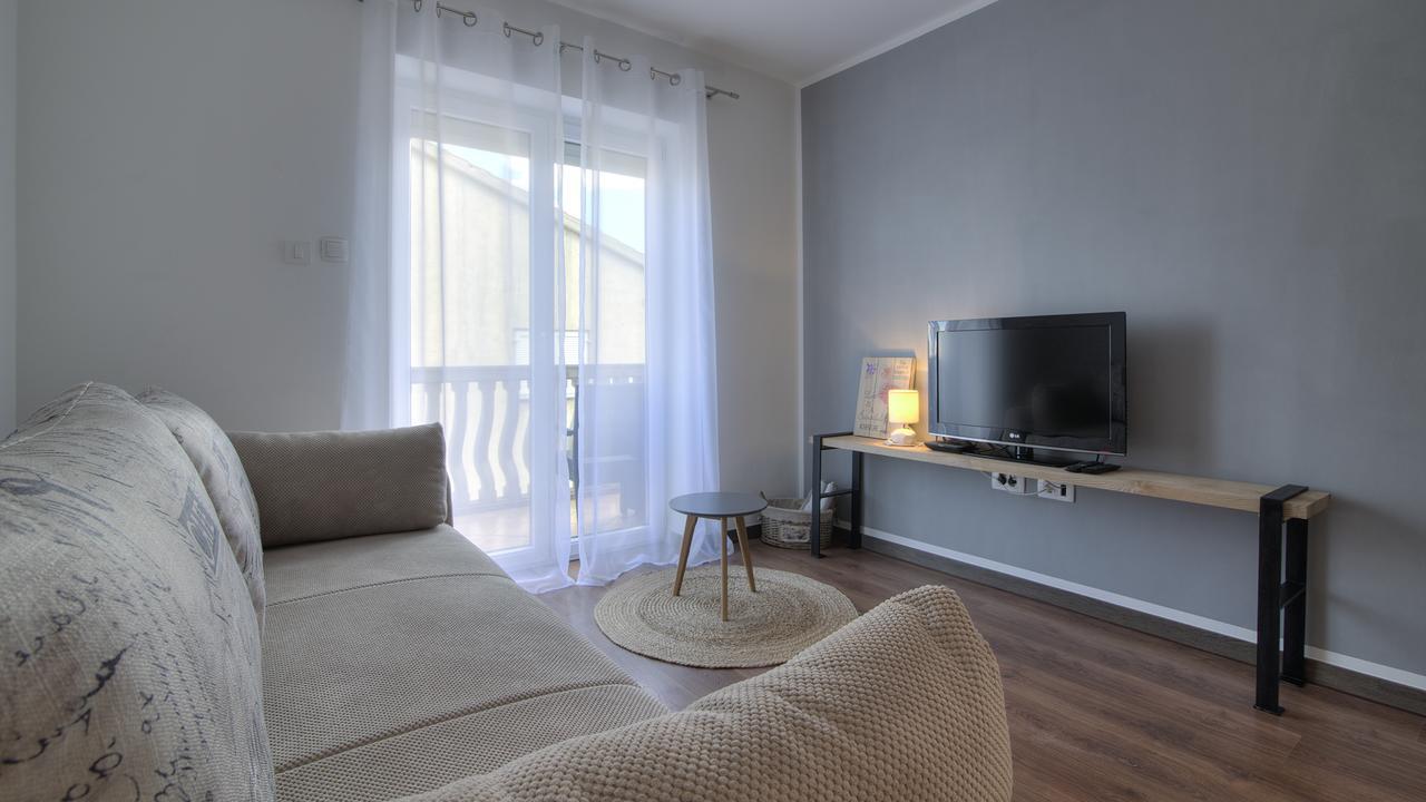 Apartments Lola เซนญ์ ภายนอก รูปภาพ