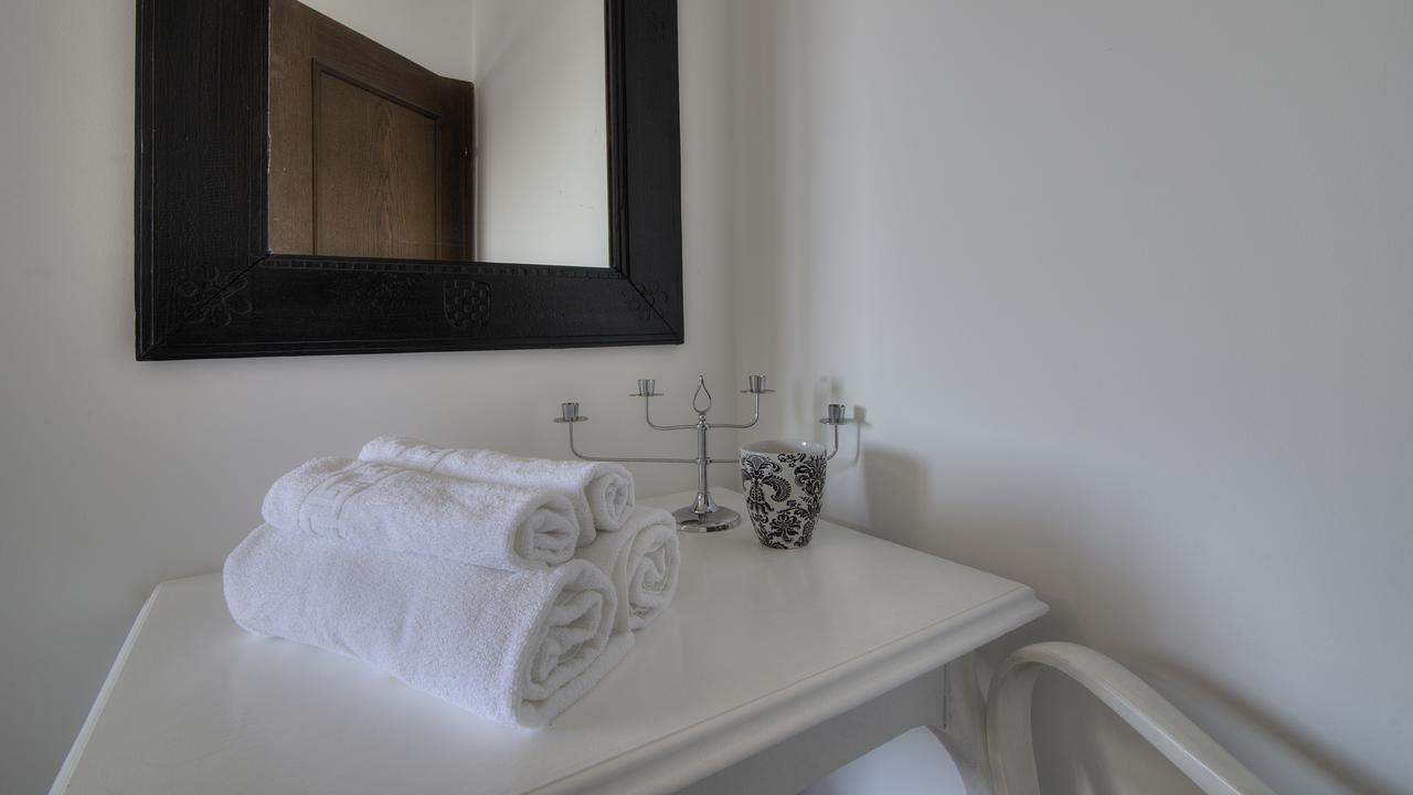 Apartments Lola เซนญ์ ภายนอก รูปภาพ